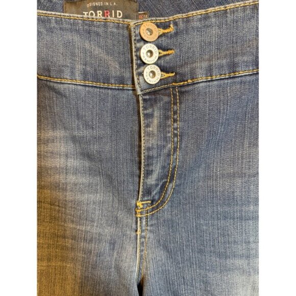 Women  Jeans - Picture 4 of 4